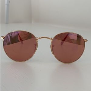Ray-Ban Metal Round w/ Pink Mirror Lenses